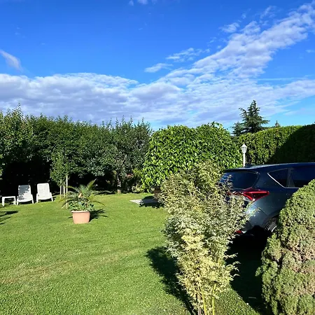 Horvath Apartaman アパート *