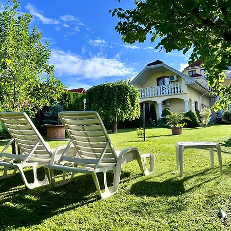 アパート Horvath Apartaman